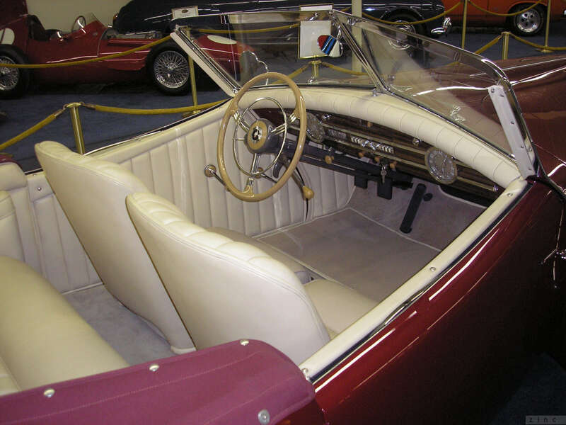 1940 Packard 120 Darrin Convertible Victoria intImperial Palace, Las Vegas, 03/2007