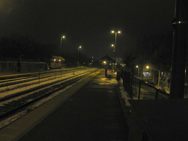 20110125 05 Metra Rogers Park station