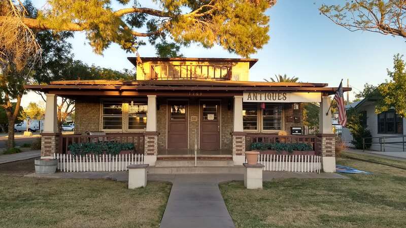 




This is an image of a place or building that is listed on the National Register of Historic Places in the United States of America. Its reference number is 92000680.

