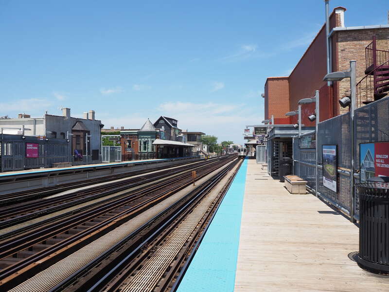 Armitage northbound platform