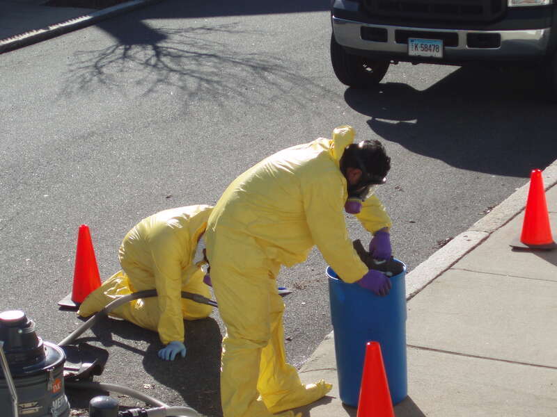 Photographs of an emergency response to a release of mercury on Bisson Street, Beverly, Massachusetts.
April 1 &amp; 2, 2010
MassDEP RTN: 3-0029174

Site summary information with link to reports: