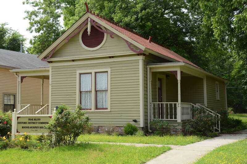 Main façade of the Boone-Murphy House in Pine Bluff, Arkansas