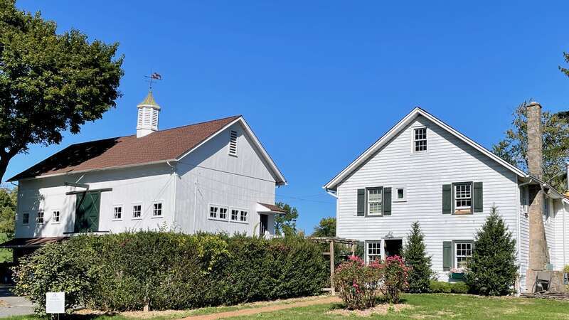 Barn and carriage house at the Boudinot–Southard Farmstead in Bernards Township, New Jersey. 





This is an image of a place or building that is listed on the National Register of Historic Places in the United States of America. Its reference