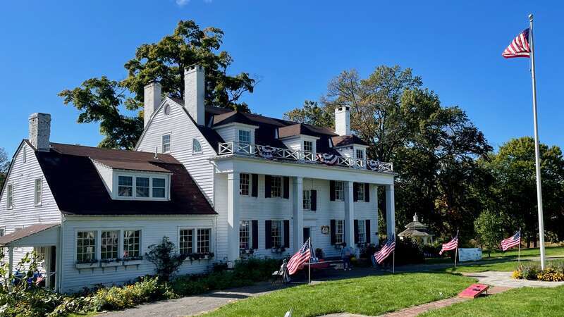 The farmhouse at the Boudinot–Southard Farmstead in Bernards Township, New Jersey. 





This is an image of a place or building that is listed on the National Register of Historic Places in the United States of America. Its reference number is