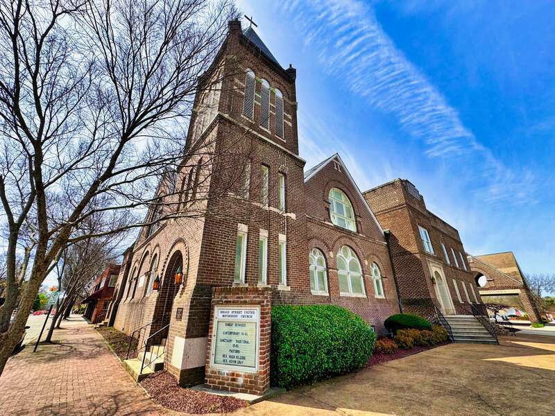 Broad Street United Methodist Church in Cleveland, Tennessee
