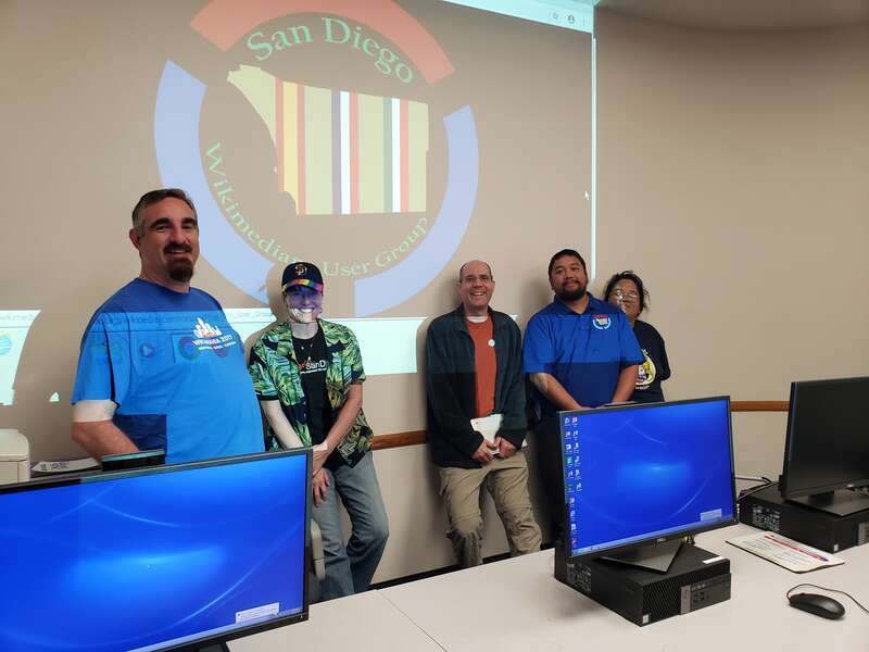 Wikimedians at the Chula Vista library computer lab in April 2019
