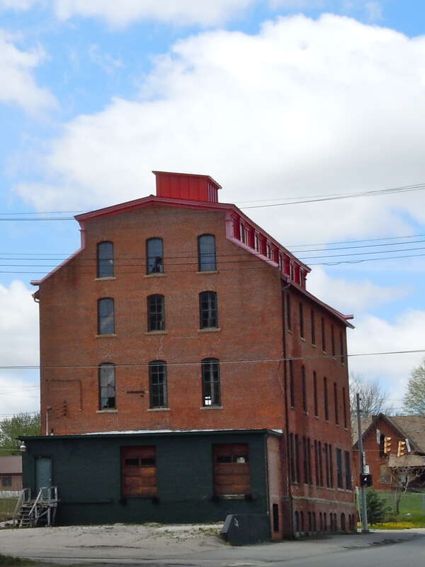 City Mills Building on the NRHP since December 18, 1986. At 160 N. Main St., Mansfield, Ohio.  I hope this photo is at least of "acceptable quality", but a better photo should obviously be taken!