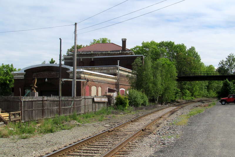 The former Clinton station and Worcester Branch tracks in May 2017
