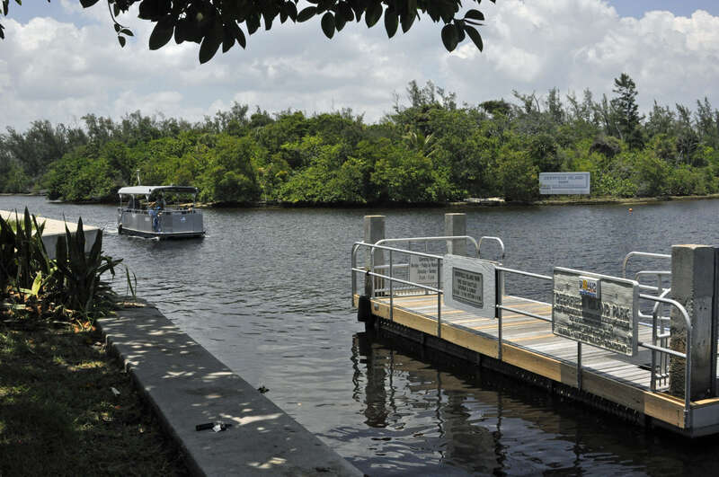 Deerfield Island Park - Free Water Taxi