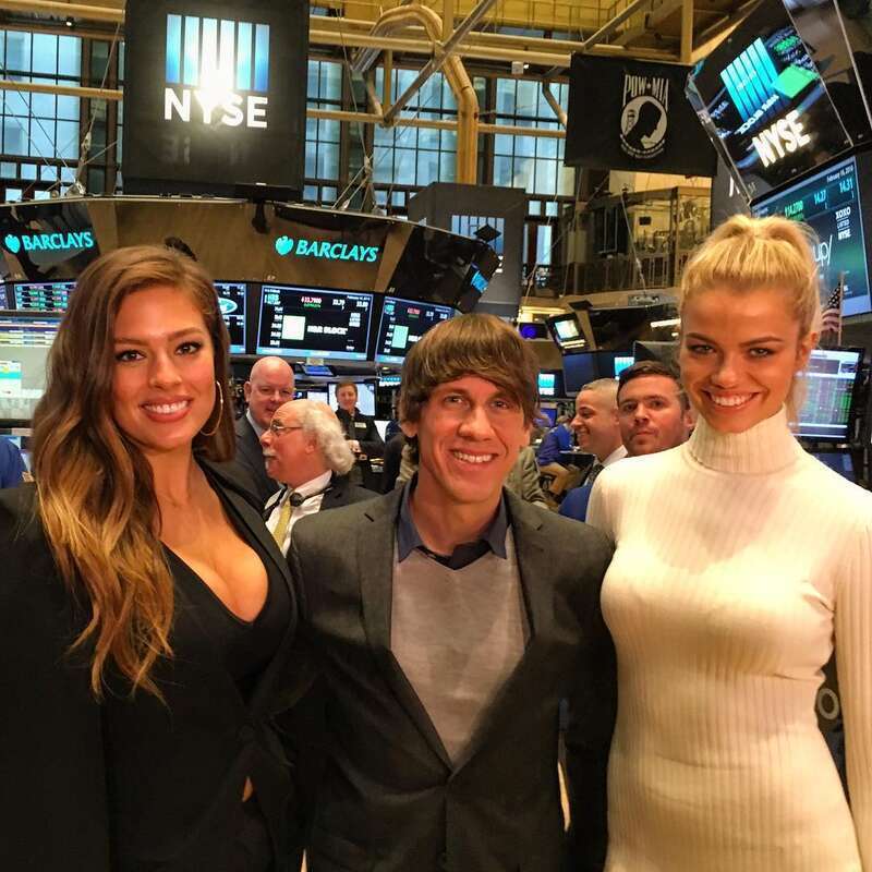 Was on CNBC this morning talking tech &amp; startups. Turns out two of the Sports Illustrated swimsuit models were on-air right after me so I got to meet both @theashleygraham and @haileyclauson. Just as this pic was taken some StockMarket Guy yells