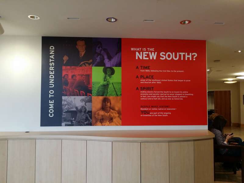 Erläuterungsschild der Ausstellung im Levine Museum of the New South