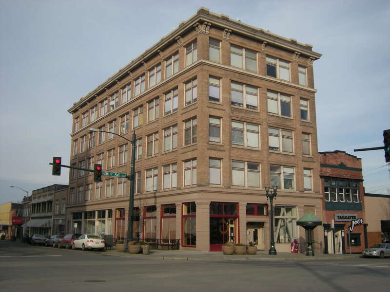 Commerce Building, 1801 Hewitt Avenue, Everett, Washington, USA. Listed on the National Register of Historic Places.