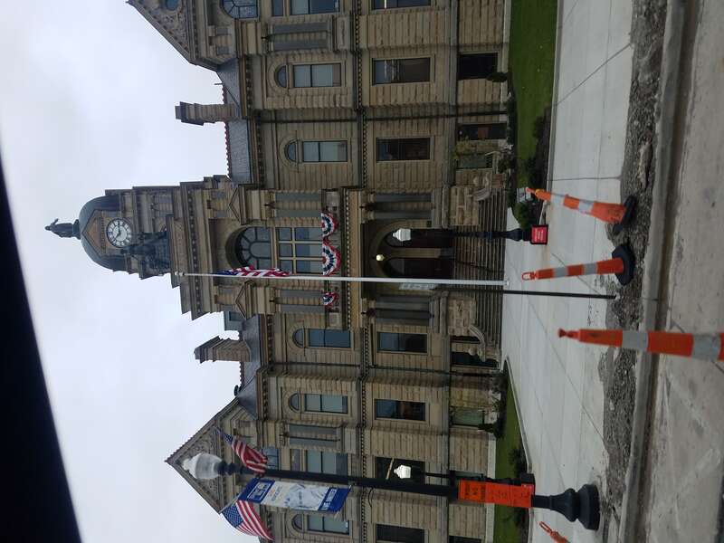 Findlay Courthouse in a cloudy day. During Construction