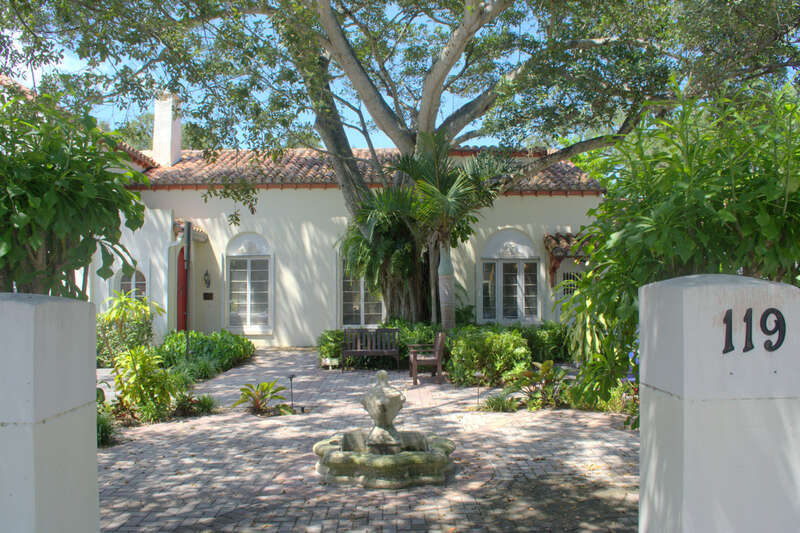 




This is an image of a place or building that is listed on the National Register of Historic Places in the United States of America. Its reference number is 05001089.

