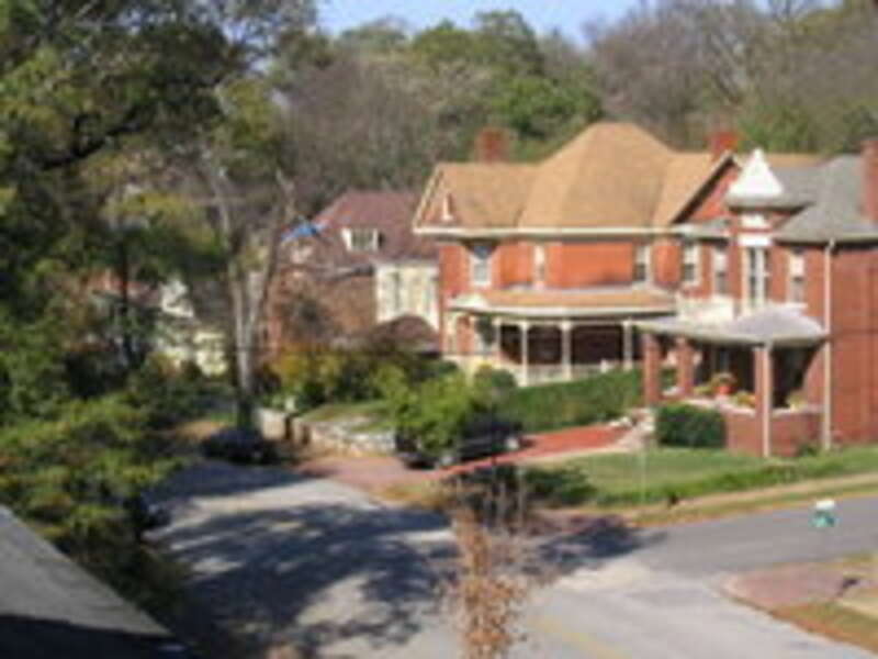 Fortwood looking down Oak Street