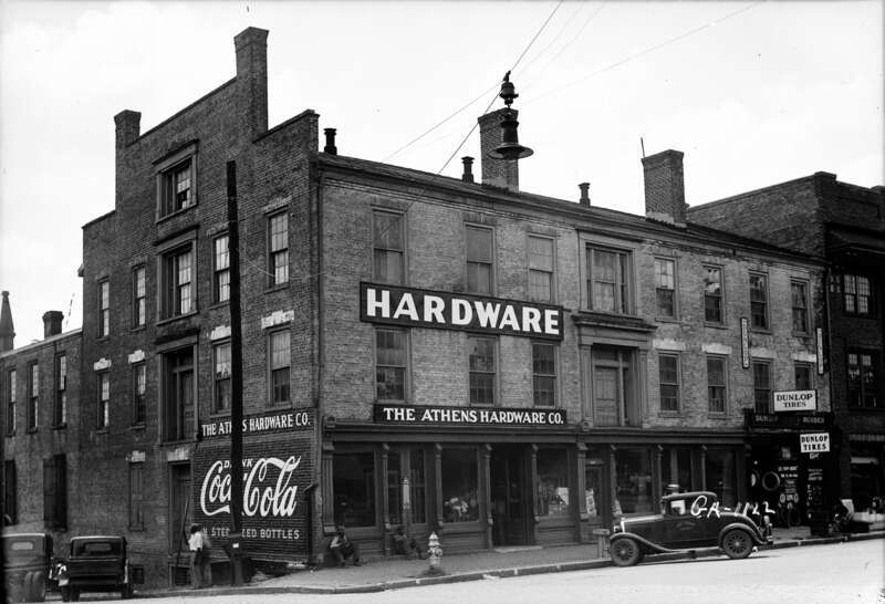 Historic American Buildings Survey L. D. Andrew, Photographer Aug. 13, 1936 NORTH FRONT AND EAST SIDE HABS GA,30-ATH,12-1