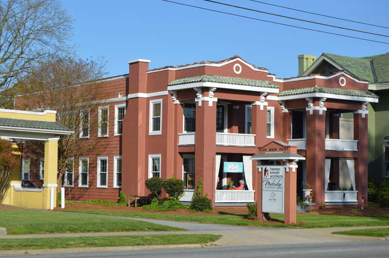 Front and northern side of the Hardee Apartments, located at 1102 N. Main Street in High Point, North Carolina, United States.  Built in 1924, it is listed on the National Register of Historic Places.
