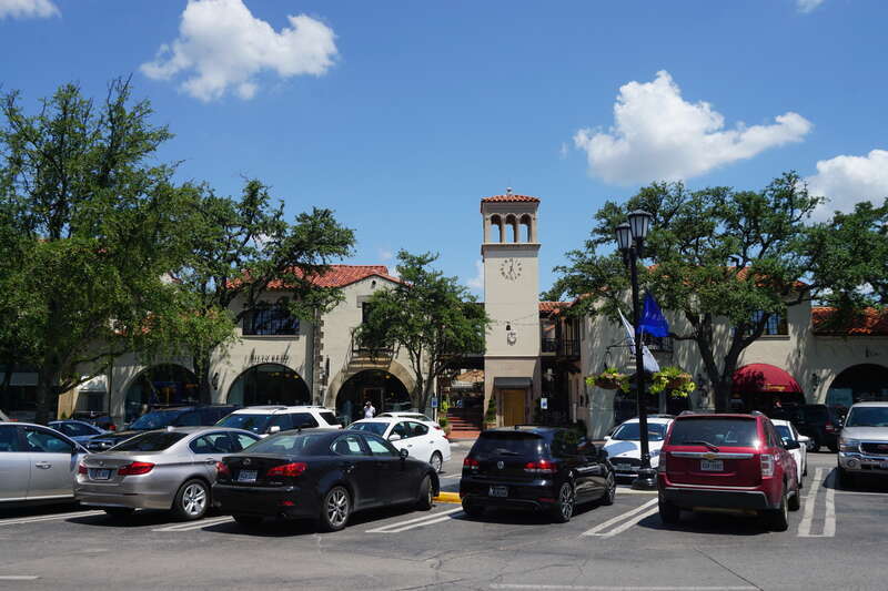 Highland Park Village in Highland Park, Texas (United States).