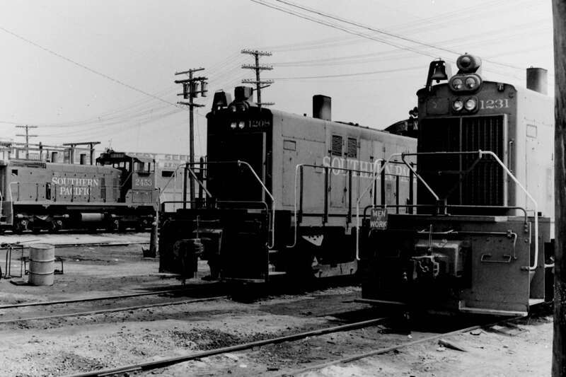Southern Pacific ALCO S-6 #1231 &amp; #1208 and EMD SW1500 #2453 at El Centro, 8/70.