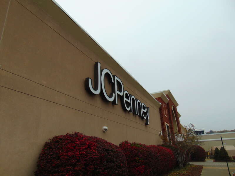 JCPenney (Brass Mill Center)