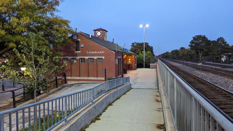 View of the waiting room building at the Lombard station on Union Pacific West