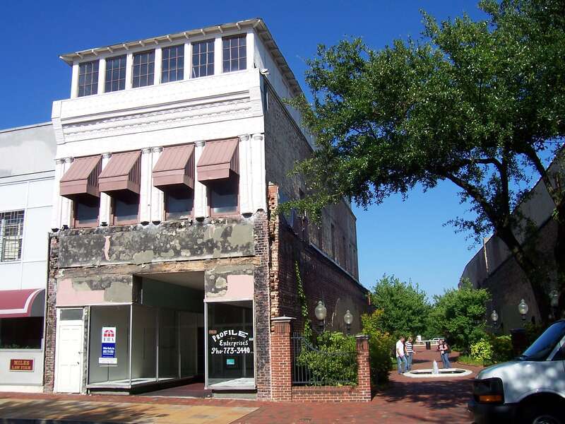 Main Street scene in Sumter, South Carolina