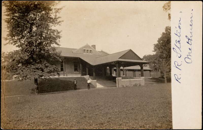 Divided back postcard of Methuen station, postmarked 1909