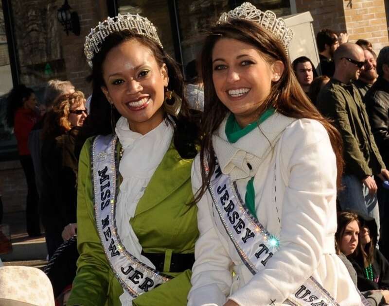 Chenoa Greene, Miss New Jersey USA 2010 &amp; Erica Szymanski, Miss New Jersey Teen USA 2010 in a St. Patrick's Day Parade.