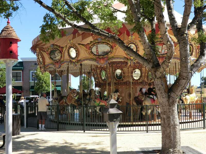 Nut Tree 821