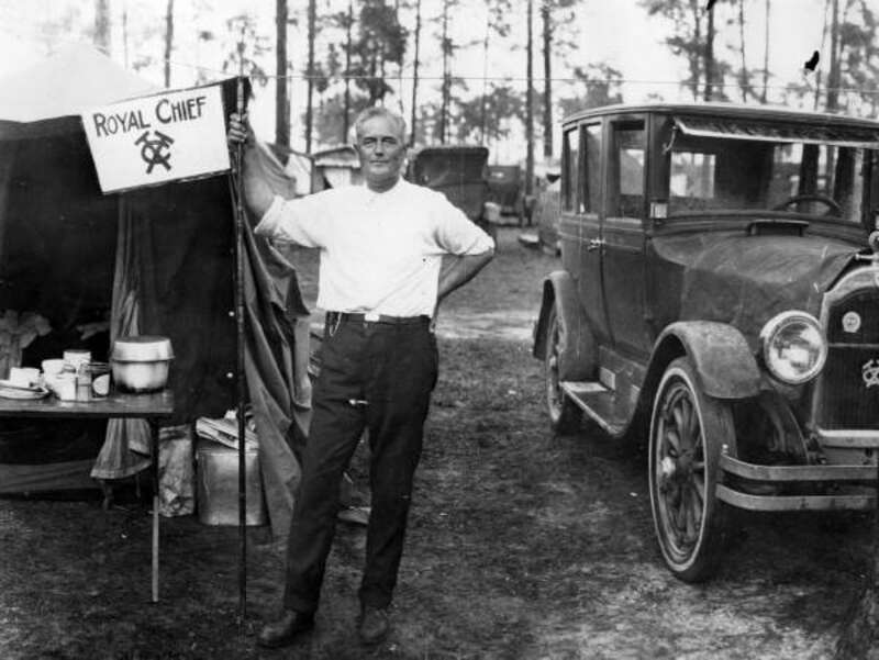 Local call number: PR01241
Title: Otho Granford Shoup at Gainesville
Date: Between 1923 and 1925
General note: Otho Granford Shoup, Royal Chief of the Tin Can Tourists 1923-1925.
Physical descrip: 1 photoprint - b&amp;w - 8 x 10 in.
Series Title: