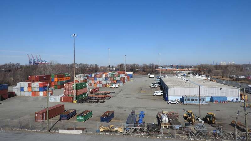 Looking northeast from Goethals Bridge on a sunny weekday
