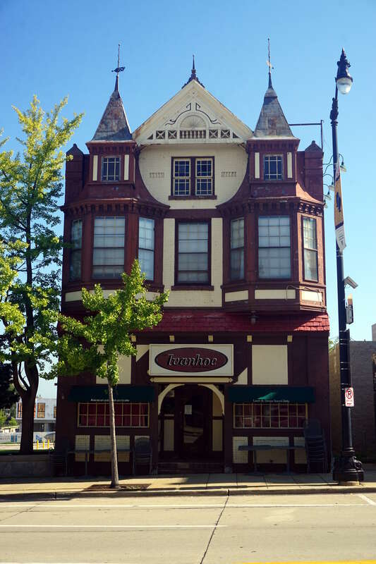 The Ivanhoe Pub &amp; Eatery in Racine, Wisconsin (United States).
