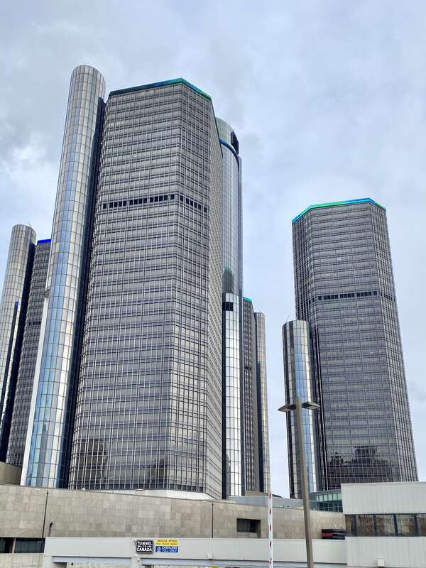 Built in 1973-1977, this Modern complex of buildings was designed by John Portman and Associates to house a hotel and offices in a modern high-rise complex on the Detroit Riverfront.  The complex features four octagonal 39-story towers with