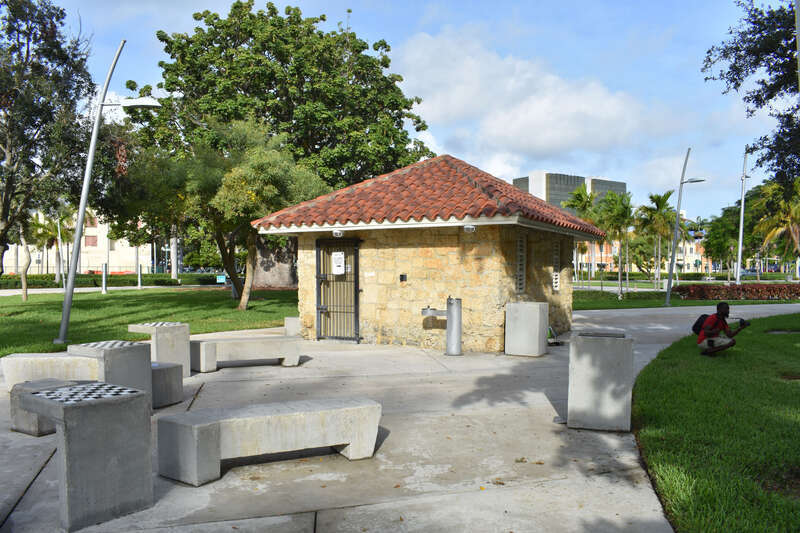 The public restrooms (1945) at Young Circle Park in Hollywood, Florida, are a contributing resource in the Hollywood Boulevard Historic Business District, listed on the National Register of Historic Places. The restrooms are constructed of oolitic