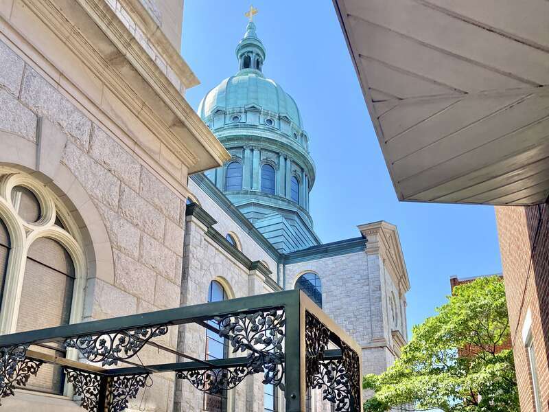 Built in 1904-07, this Renaissance Revival and Baroque Revival-style cathedral was designed by George I. Lovatt Sr. to replace the earlier St. Patrick Catholic Church, was was built on the same site to serve a primarily Irish-American Catholic