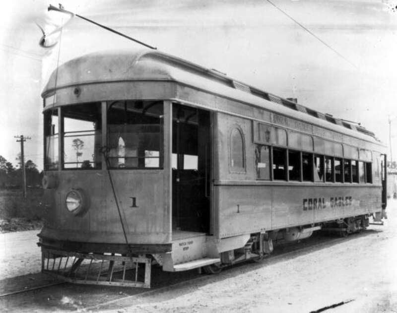 Persistent URL: floridamemory.com/items/show/2037
Local call number: PR02114
Title: Streetcar in Coral Gables, Florida 
Date: ca. 1920
Physical descrip: 1 photoprint - b&amp;w - 10 x 8 in.
Series Title: Print Collections
Repository:  State  Library