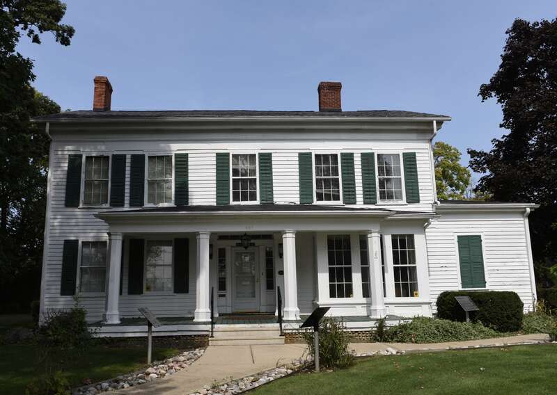 Maple Street Historic District