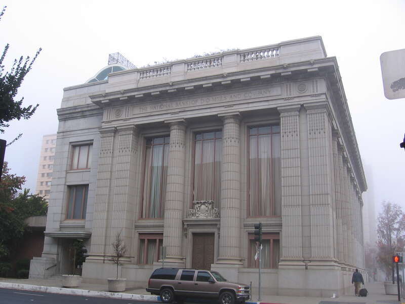 Bank building on the northwest corner of J Street and 7th Street in Sacramento, California, USA as seen from the southwest corner looking north.