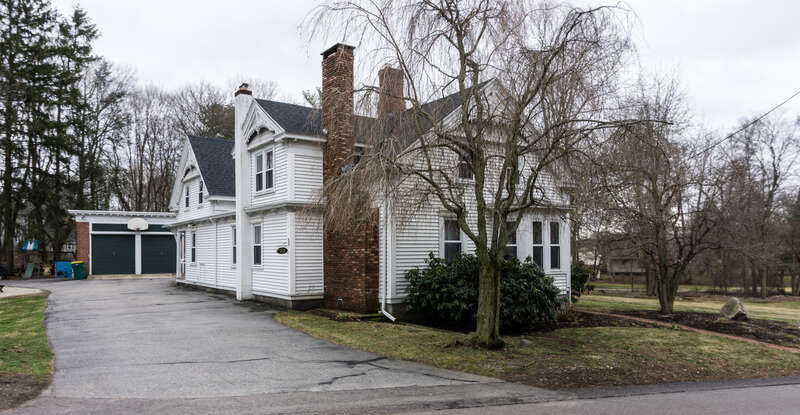 251 Towne Street. Towne Street Historic District, North Attleborough, Massachusetts