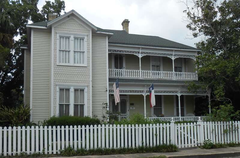 W. C. Barnes House, 106 W. Stayton Street, Victoria, Texas