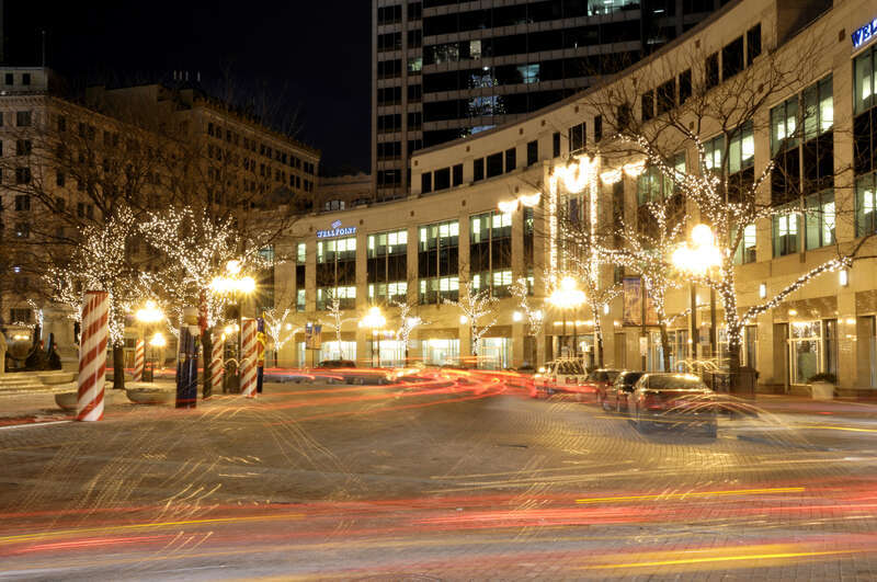 North Side of Monument Circle.

20 long seconds of freezing feeling