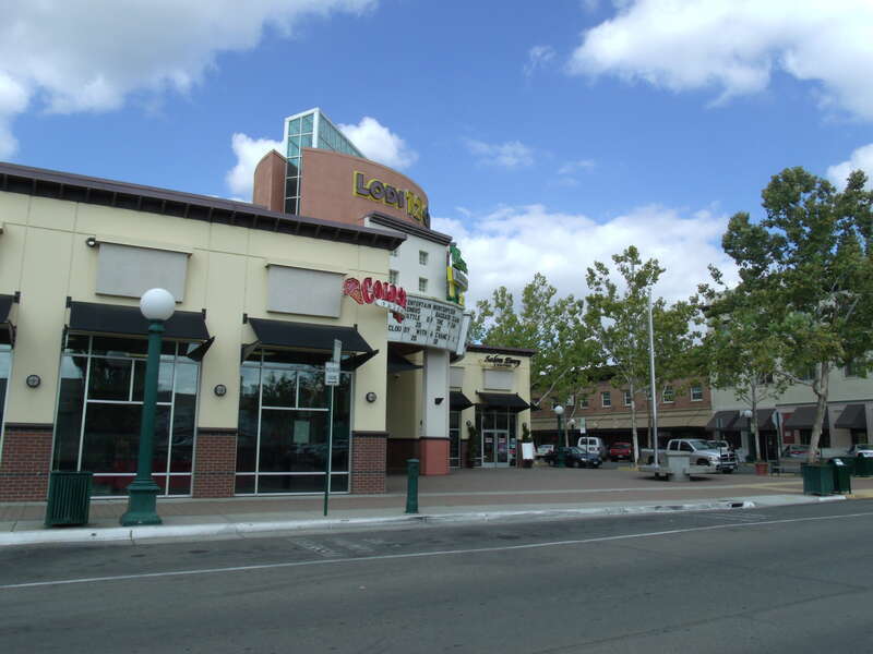 West Elm Street Downtown Lodi Ca.