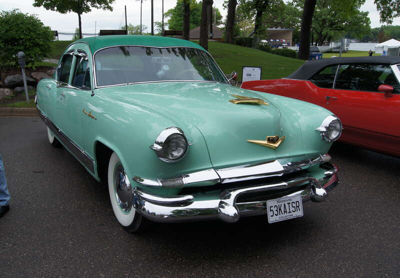 2nd Annual
10,000 Lakes Concours d'Elegance
to Benefit Courage Center Foundation
June 1, 2014
Excelsior Commons

Excelsior Minnesota