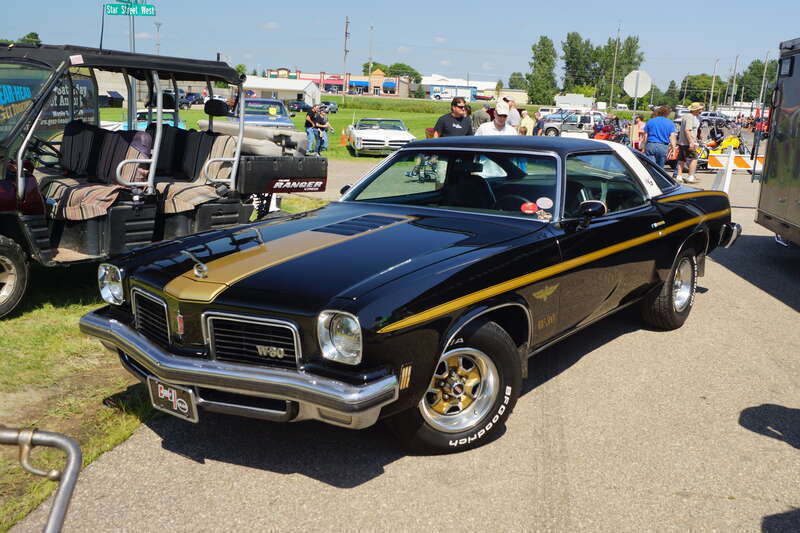 Gear-Head Get Together 
Show &amp; Swap Meet
Maple Lake, Minnesota
August 2017


<a href="https://www.flickr.com/photos/greggjerdingen/collections/72157631550277505/">Click here for more car pictures at my Flickr site.</a>   

  <a