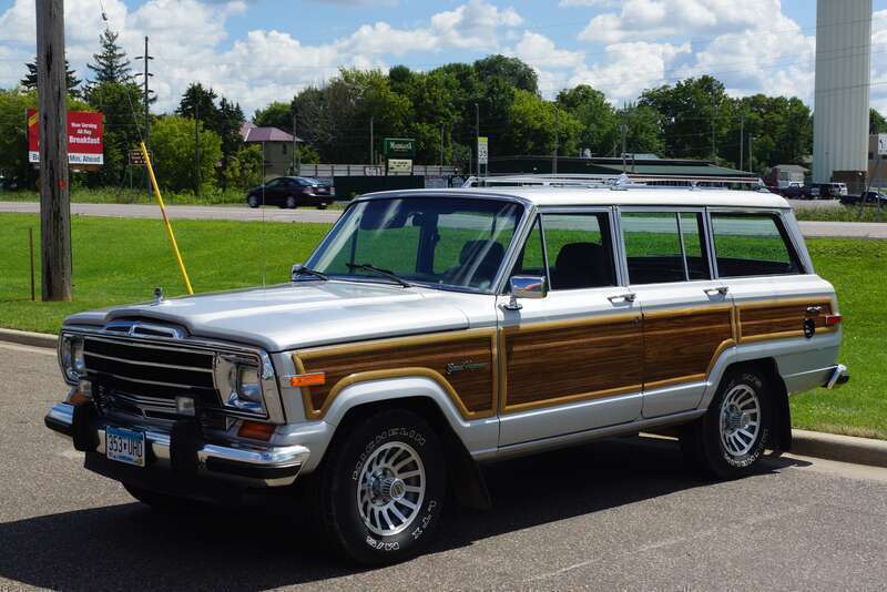 <a href="https://www.flickr.com/photos/greggjerdingen/collections/72157631550277505/">Click here for more car pictures at my Flickr site.</a>