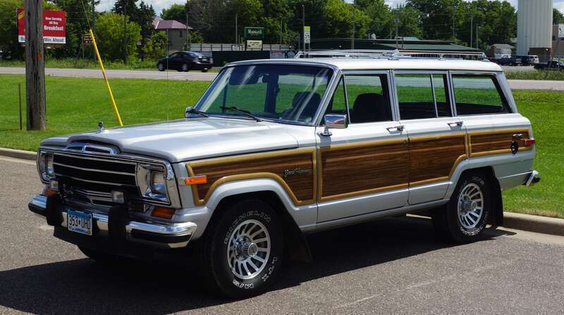<a href="https://www.flickr.com/photos/greggjerdingen/collections/72157631550277505/">Click here for more car pictures at my Flickr site.</a>