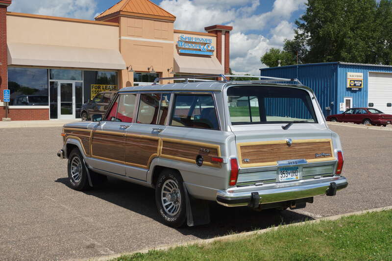 <a href="https://www.flickr.com/photos/greggjerdingen/collections/72157631550277505/">Click here for more car pictures at my Flickr site.</a>