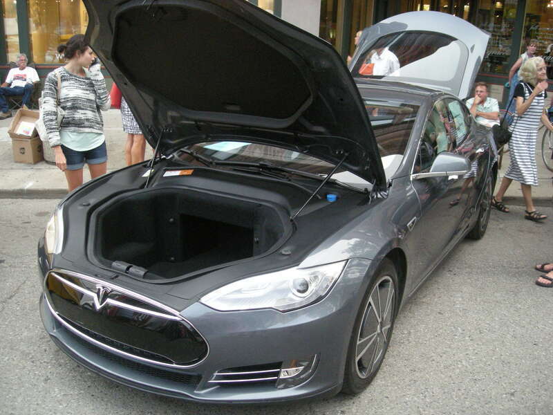 A Tesla Model S at the 2014 Rolling Sculpture Car Show in Ann Arbor, Michigan (United States).
