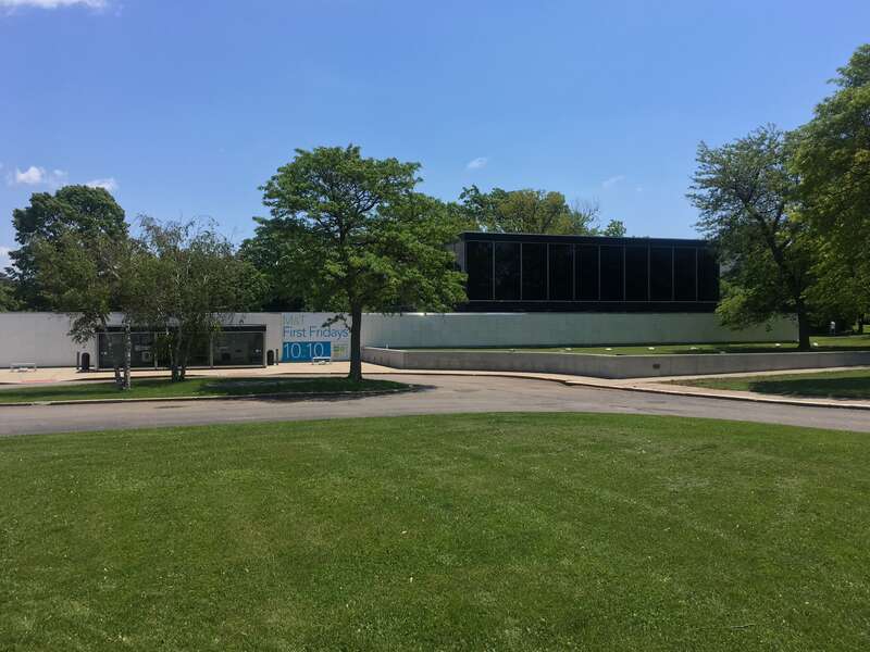 Gordon Bunshaft's 1962 annex to the Albright-Knox Art Gallery, viewed from the Elmwood Avenue side.