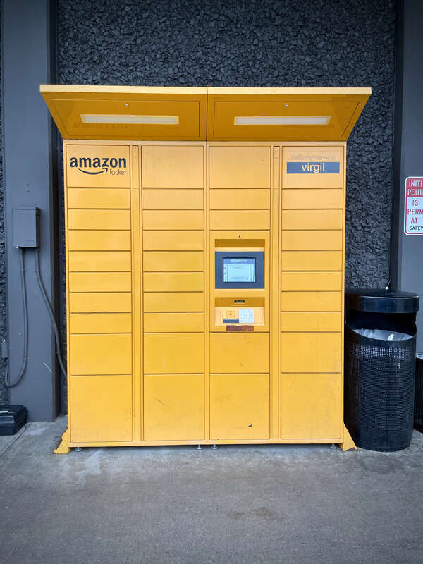 Amazon Hub Locker - Virgil (Puyallup, Washington)